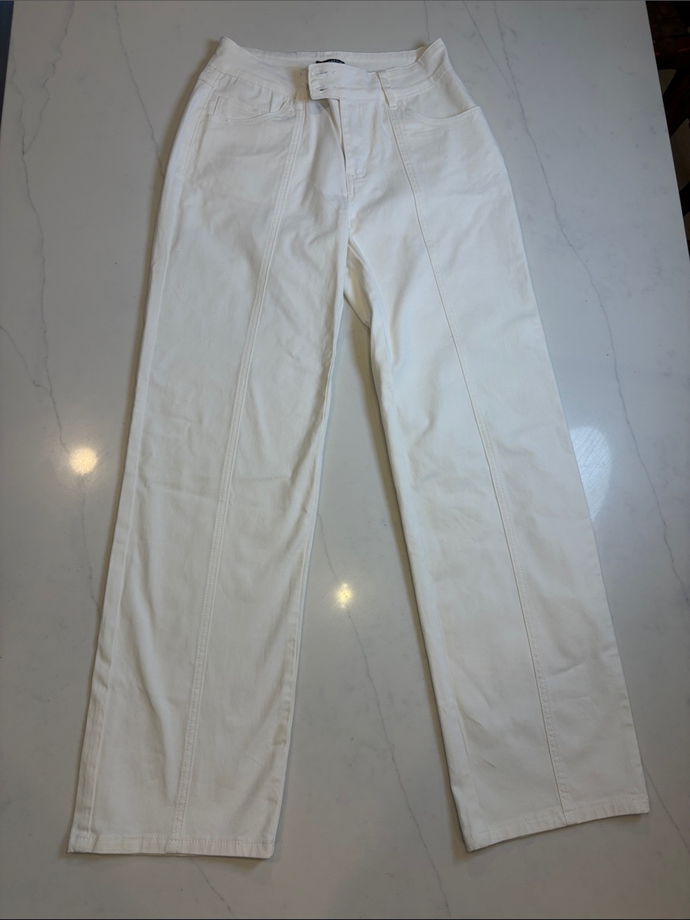 Women White Mid Rise Pants